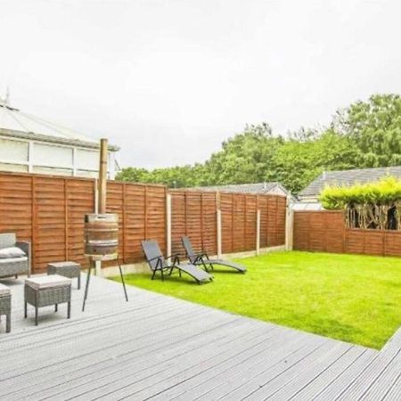 Entire House - Peaceful 3 Bedroom Home Rishton Buitenkant foto