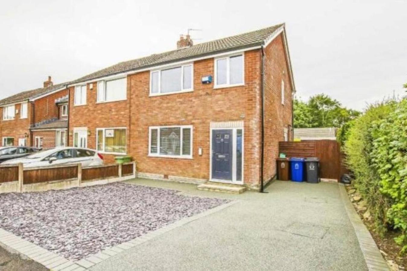 Entire House - Peaceful 3 Bedroom Home Rishton Buitenkant foto